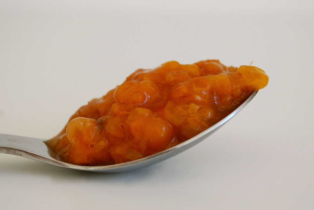 What Happens to The Body When You Eat Cloudberries 2 1024px Homemade cloudberry jam1
